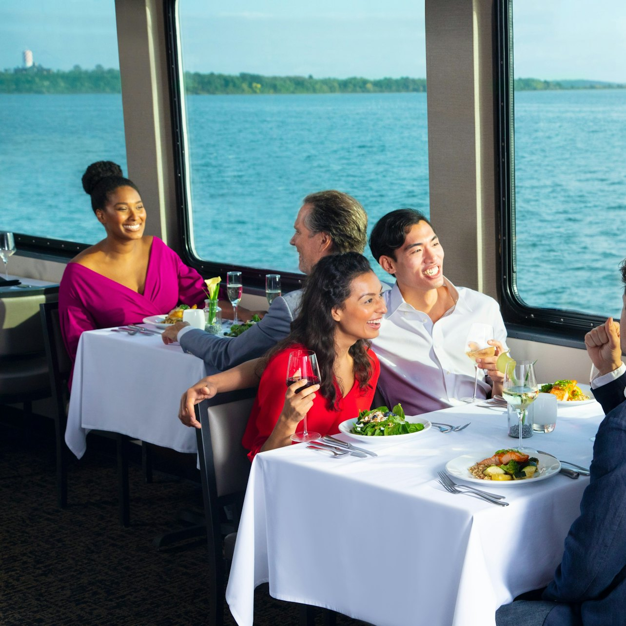 New York: Signature Lunch Cruise - Photo 1 of 10